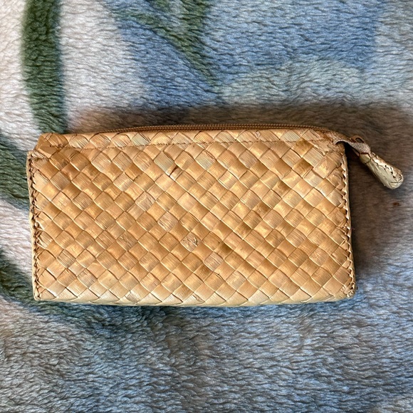 Honu Lauhala Clutch Makeup bag: Pūhala Woven Hawaiian Sea Turtle - Picture 3 of 12